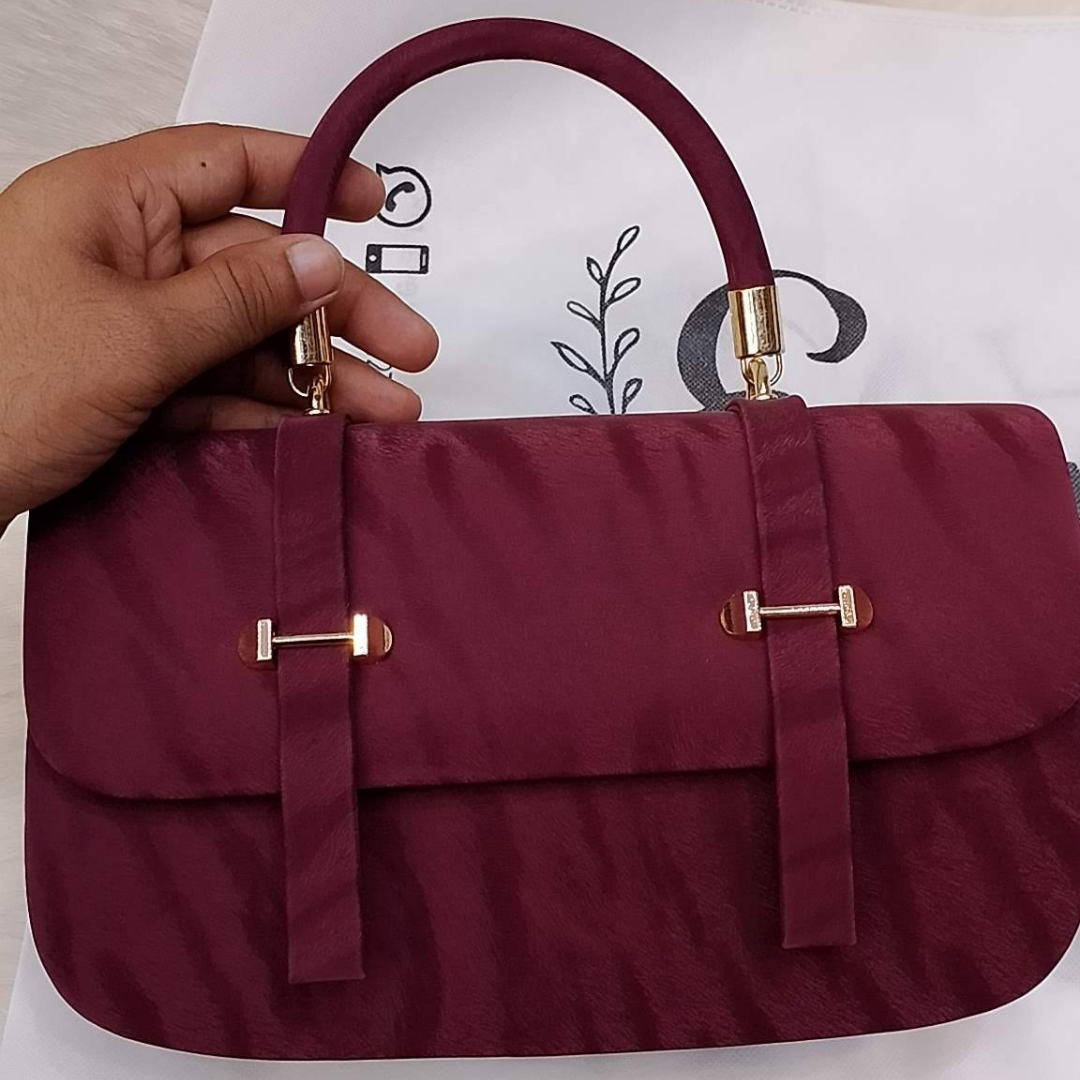 Eval Formé – Wine Red