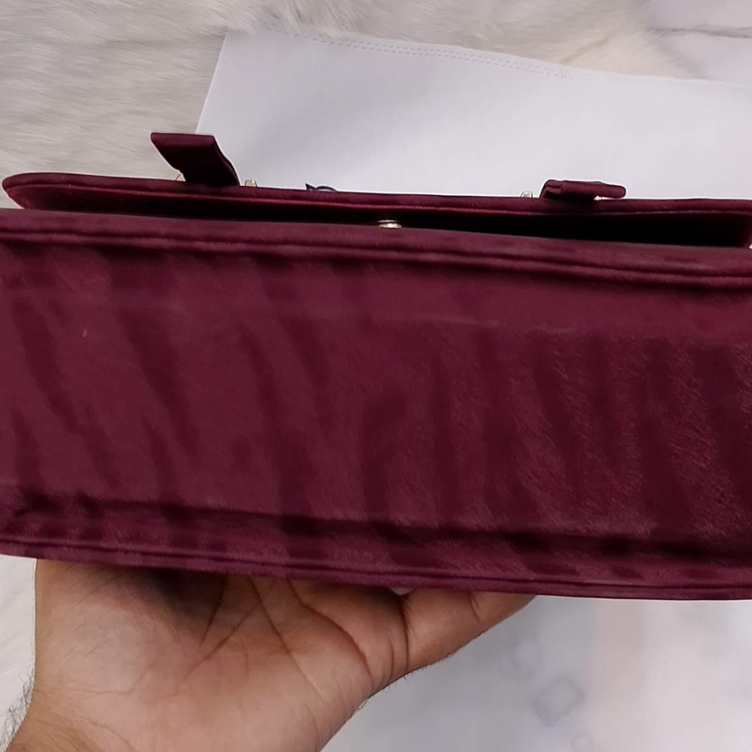 Eval Formé – Wine Red