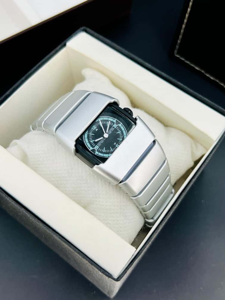 Stylish Watch Quartz (White)