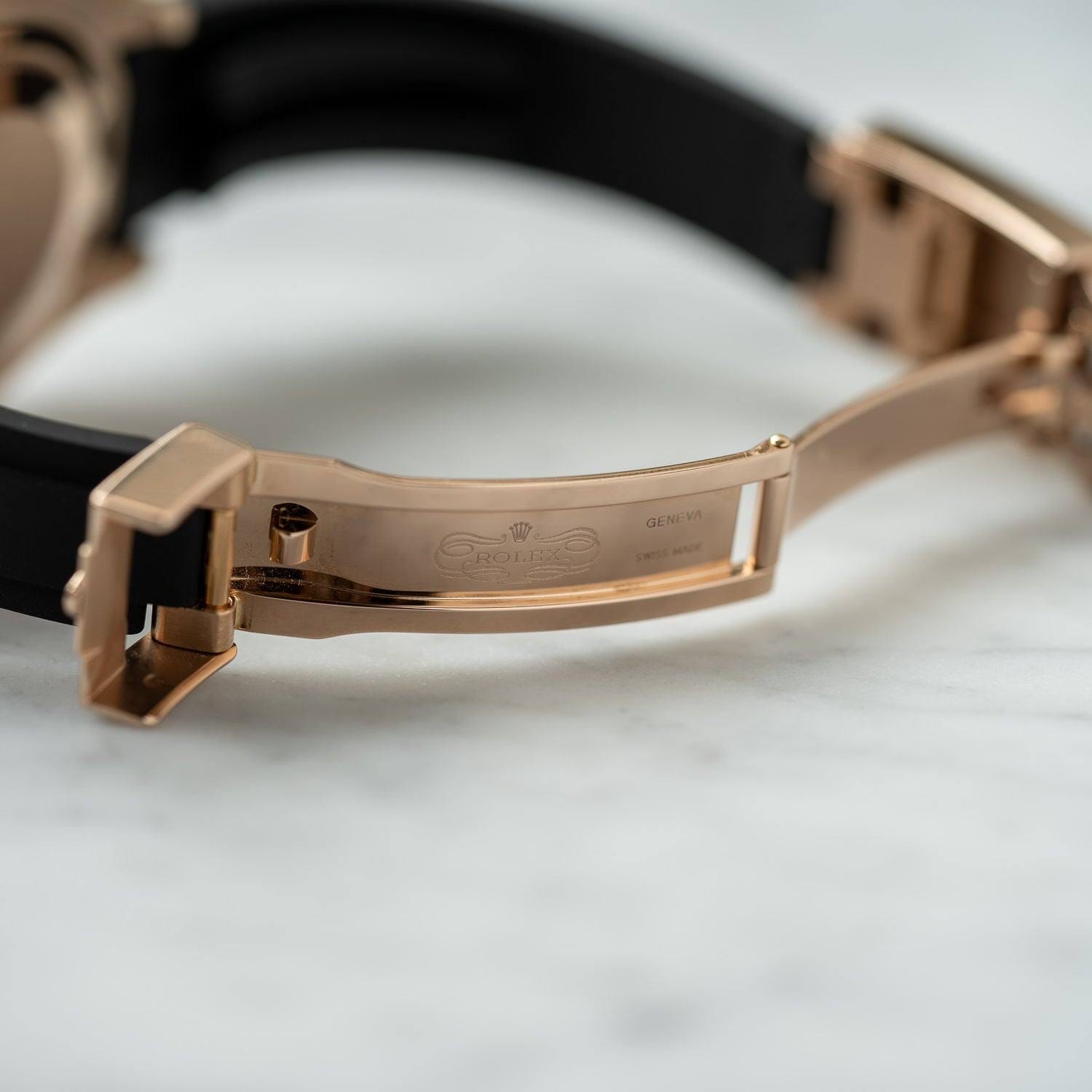 Movement rose  Golden Men Watch