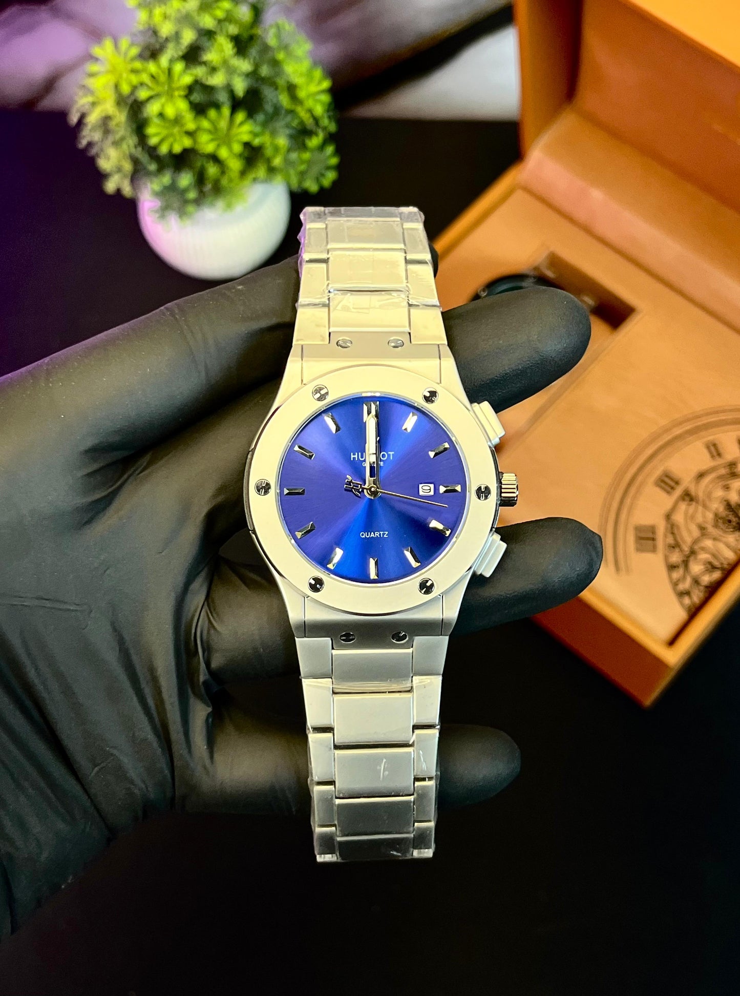 HB Premium Quartz Steel Watch - D1