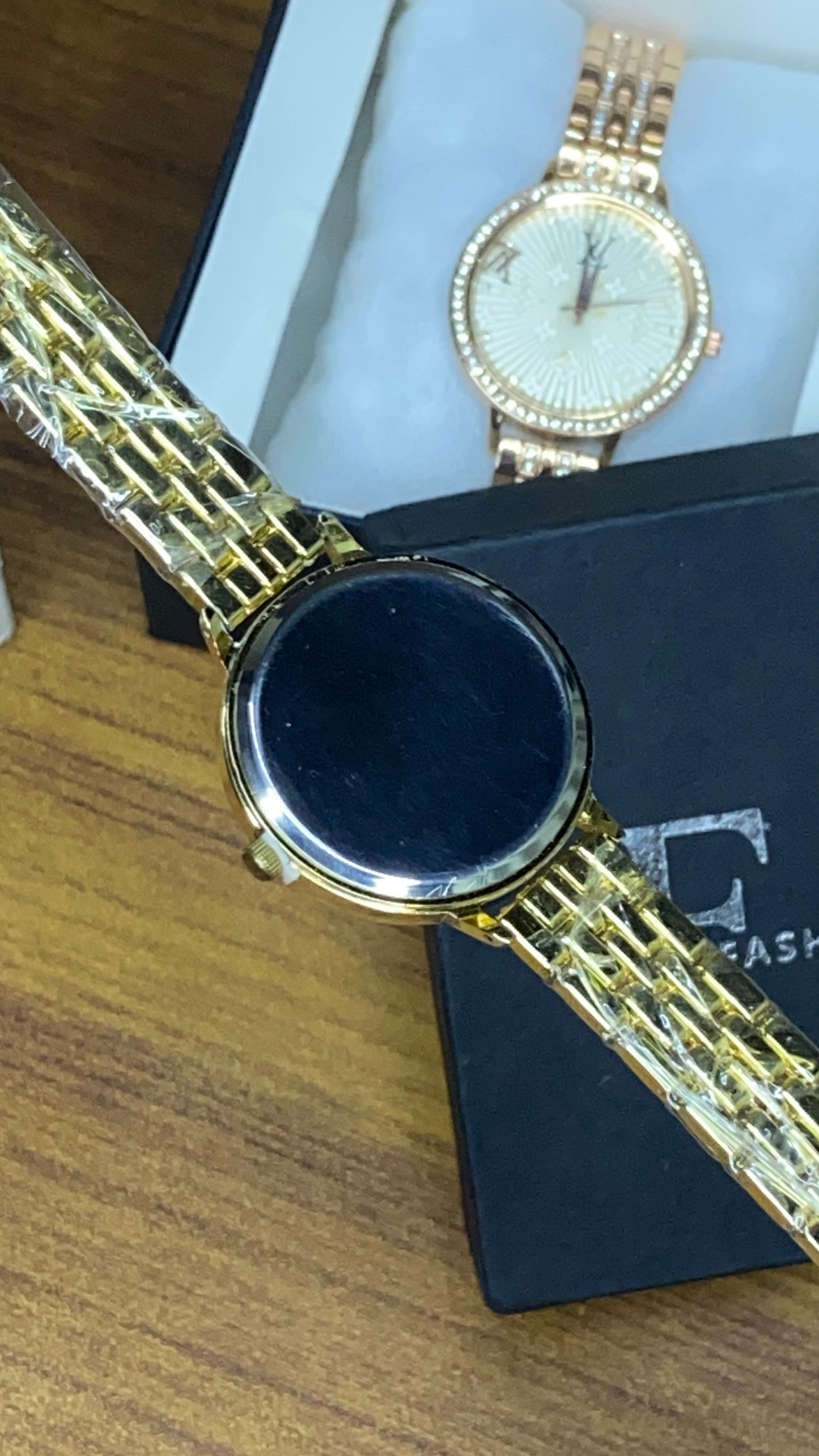 woman stone model  demanding article