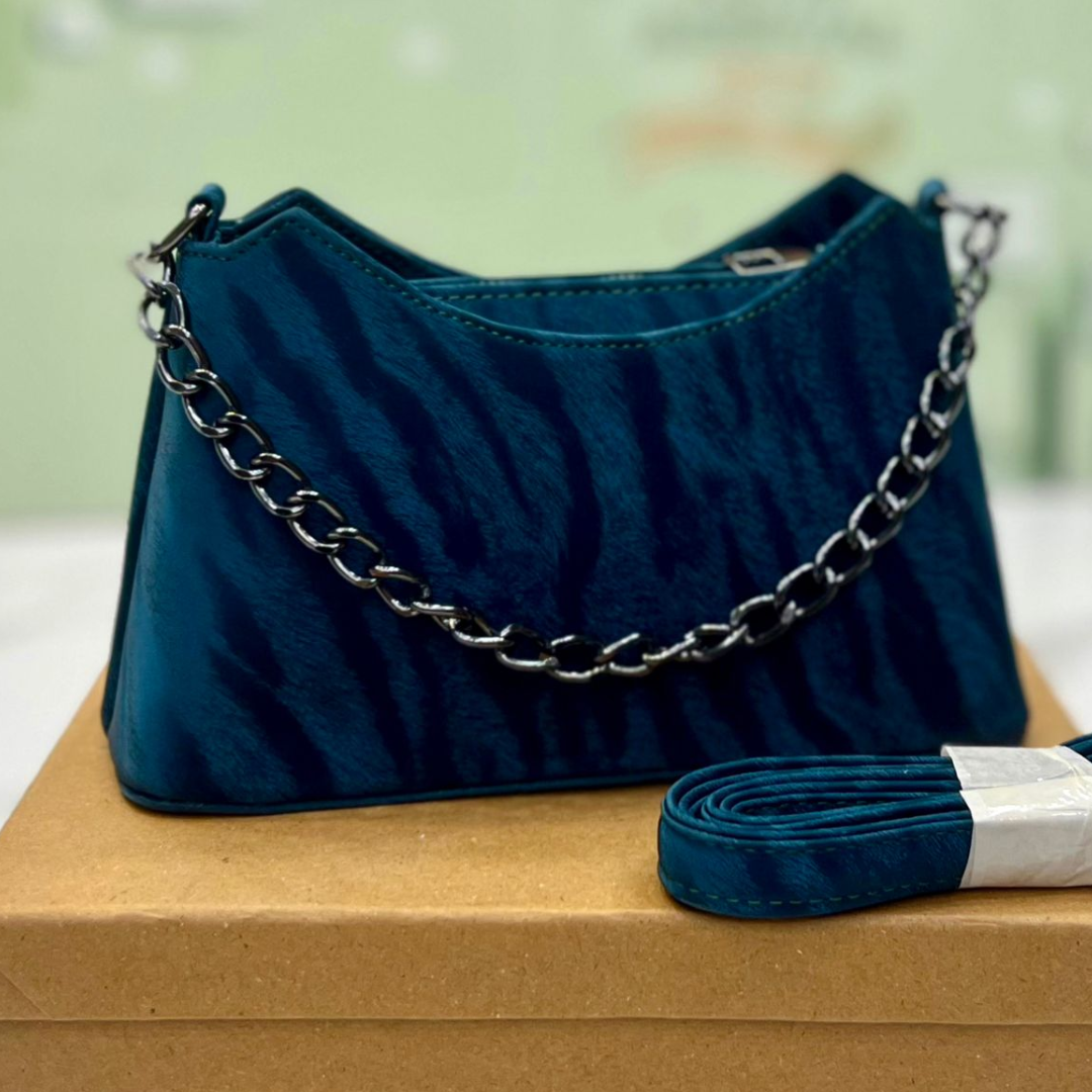 Eval ChainMuse – Navy